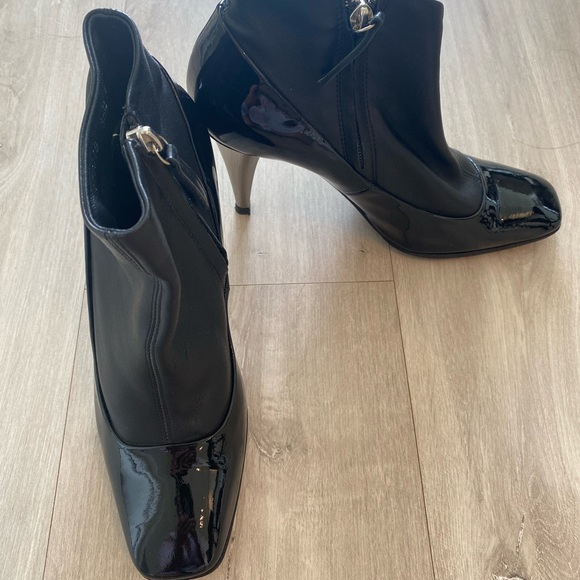 Giuseppe Zanotti✨ - Picture 3 of 7